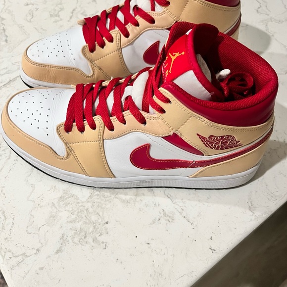 Jordan 1s Light Curry Cardinal\'s